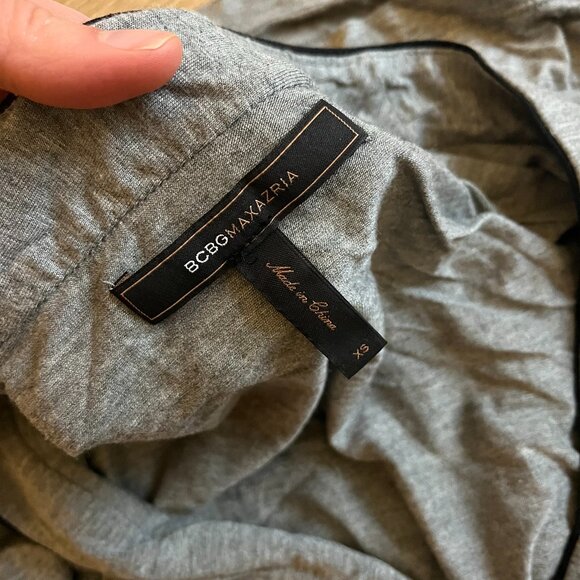 NWOT BCBGMAXAZRIA Long Sleeve Tie Dress - XS - V Neck, Knee Lenth, Heather Gray - Picture 4 of 4